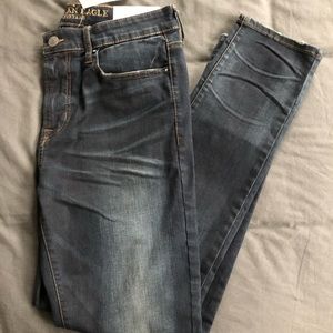 NWT AEO Men’s Skinny Jeans